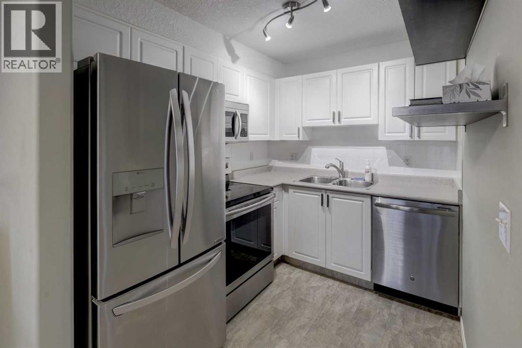 205, 550 Prominence Rise SW, Calgary, Alberta  T3H 5J1 - Photo 11 - A2330666