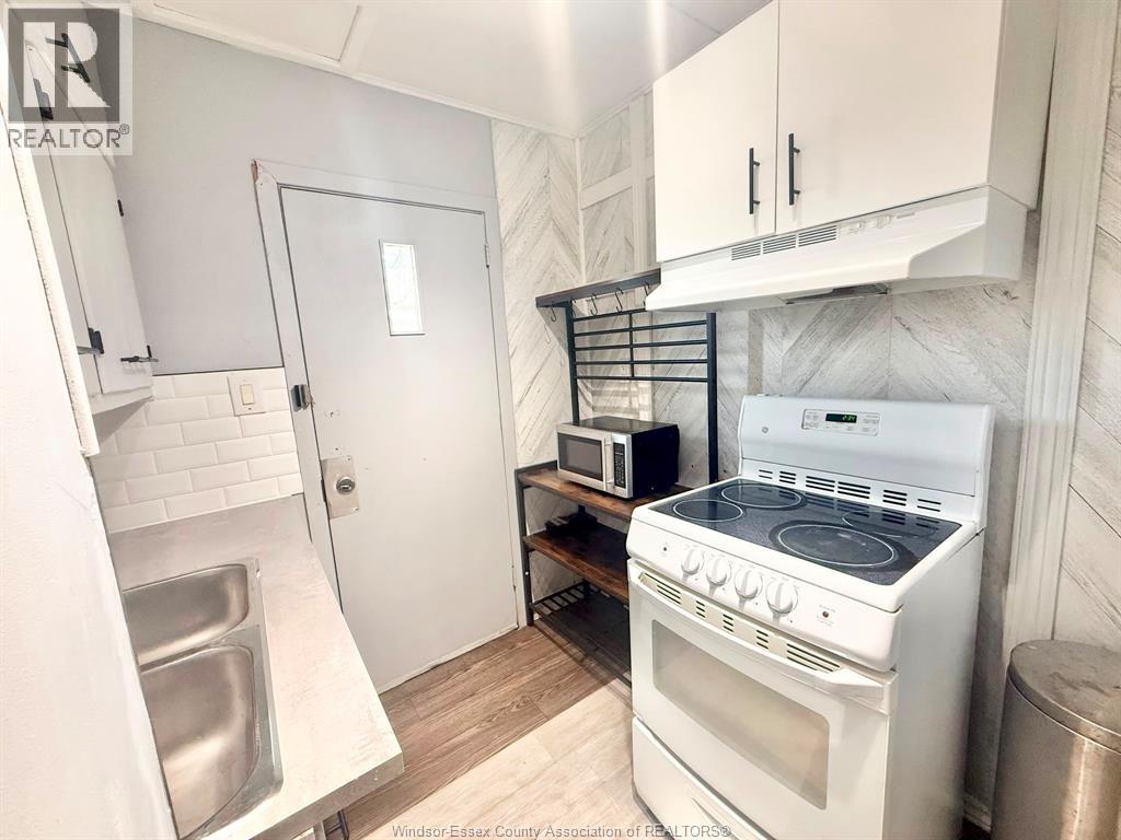 427 Cameron, Windsor, Ontario  N9B 1Y9 - Photo 19 - 26019158