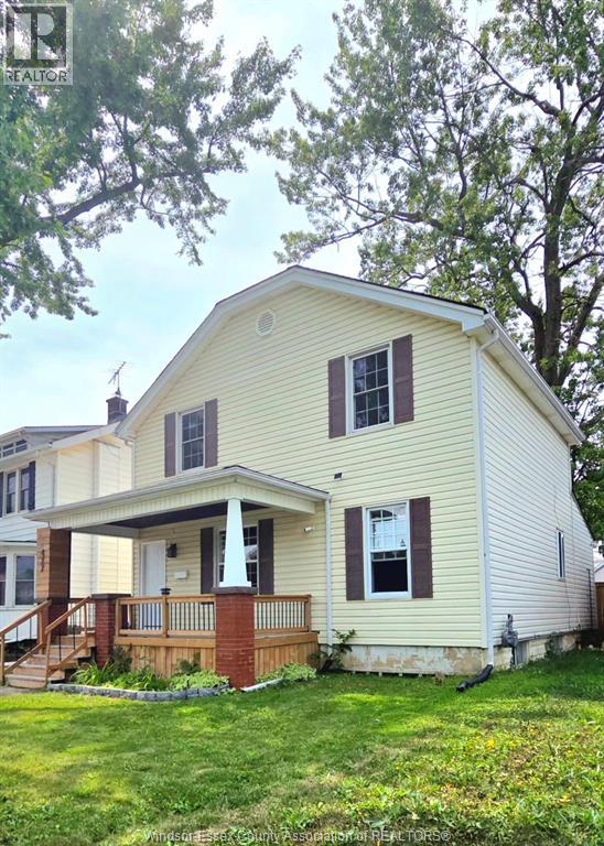 427 Cameron, Windsor, Ontario  N9B 1Y9 - Photo 2 - 26019158