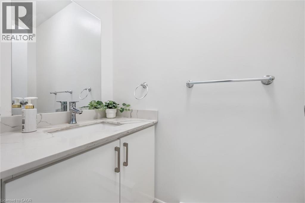 178 Westcourt Place, Waterloo, Ontario N2L 2R7 - Photo 11 - 40854013