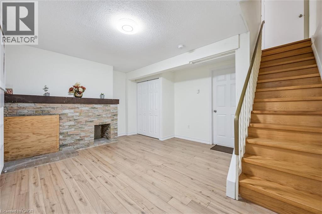 178 Westcourt Place, Waterloo, Ontario N2L 2R7 - Photo 28 - 40854013