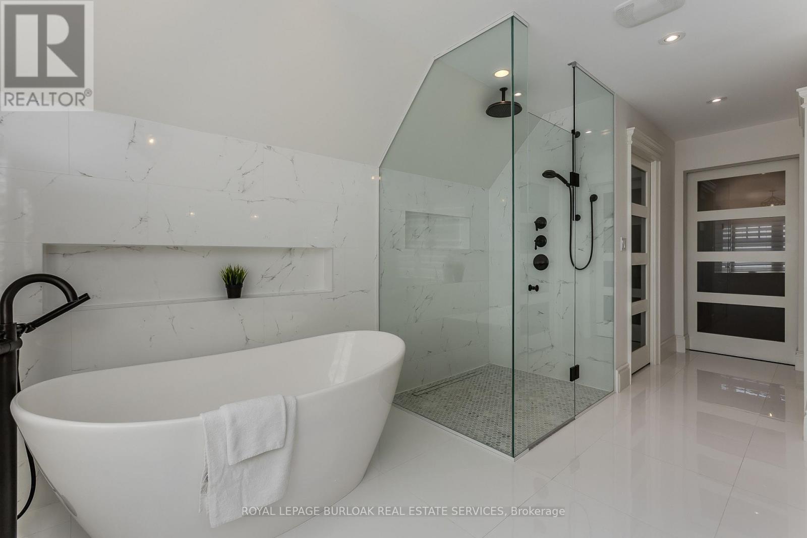 427 Smith Avenue, Burlington, Ontario  L7R 2T9 - Photo 26 - W13646130