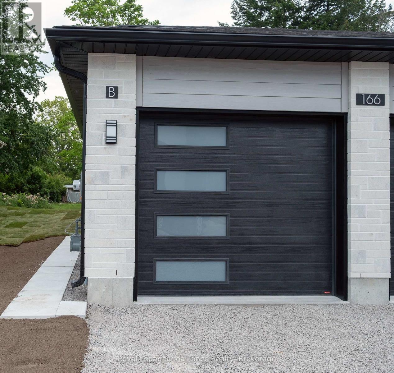 B - 166 Sienna Avenue, Belleville, Ontario  K0K 0J7 - Photo 3 - X13567886