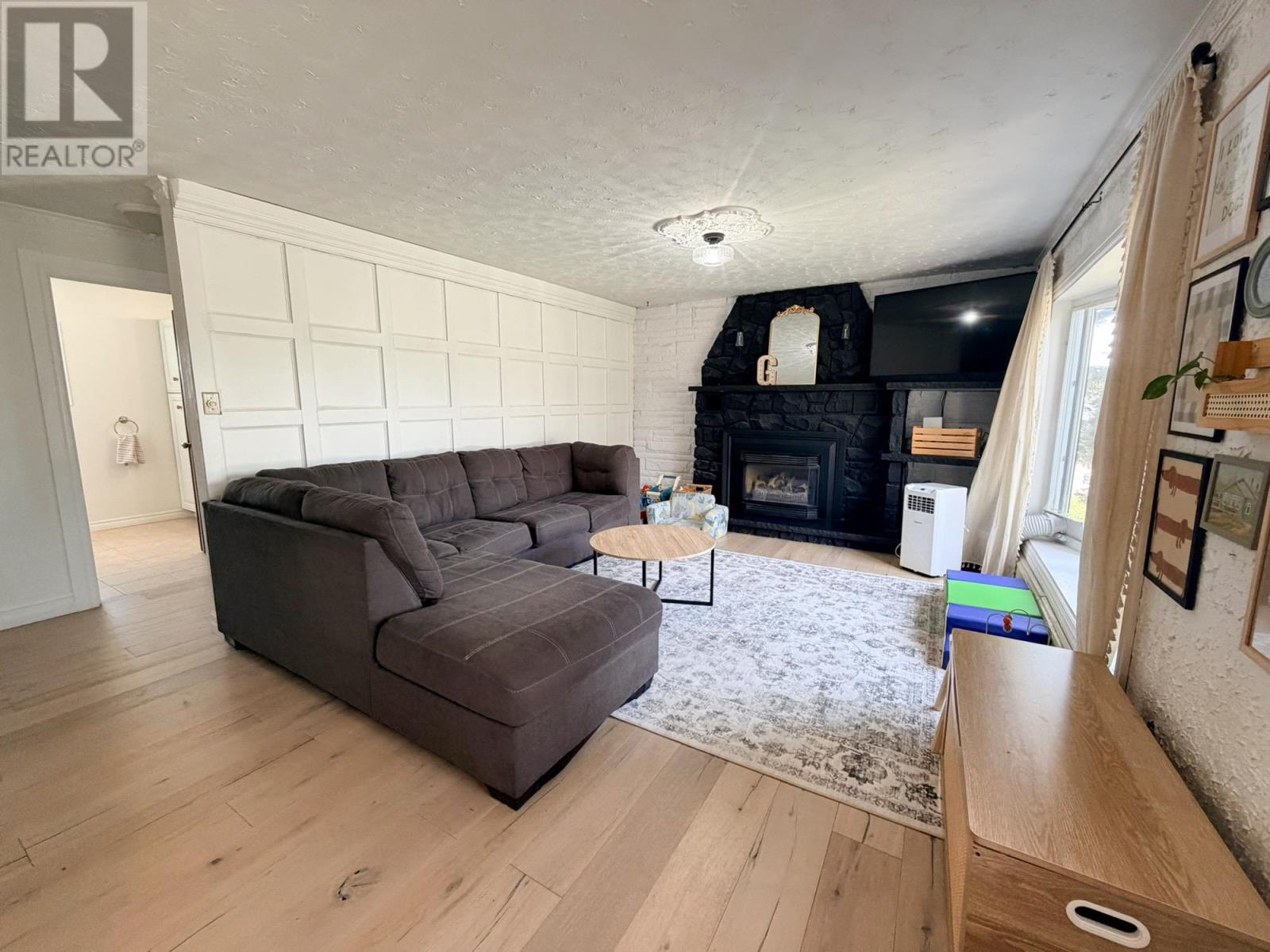 102 Thom St, Longlac, Ontario  P0T 2A0 - Photo 7 - TB2601459