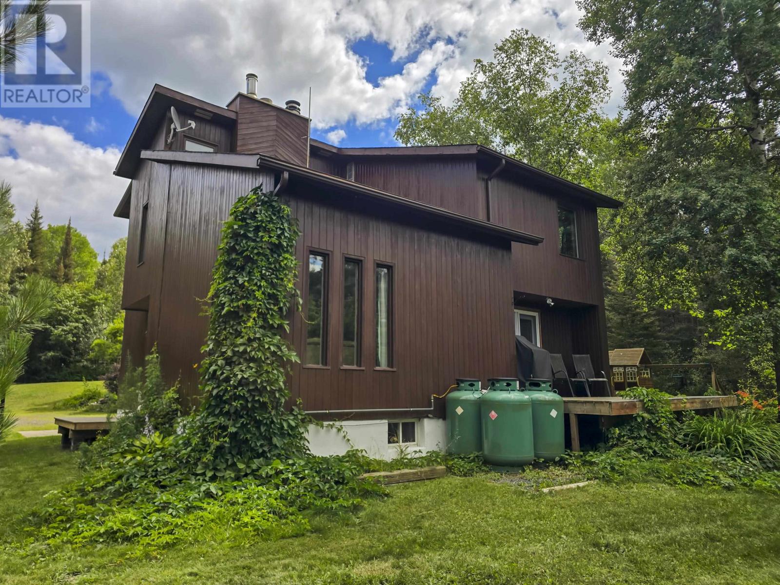 5164 Dawson Rd, Murillo, Ontario  P7G 0V4 - Photo 2 - TB2602273