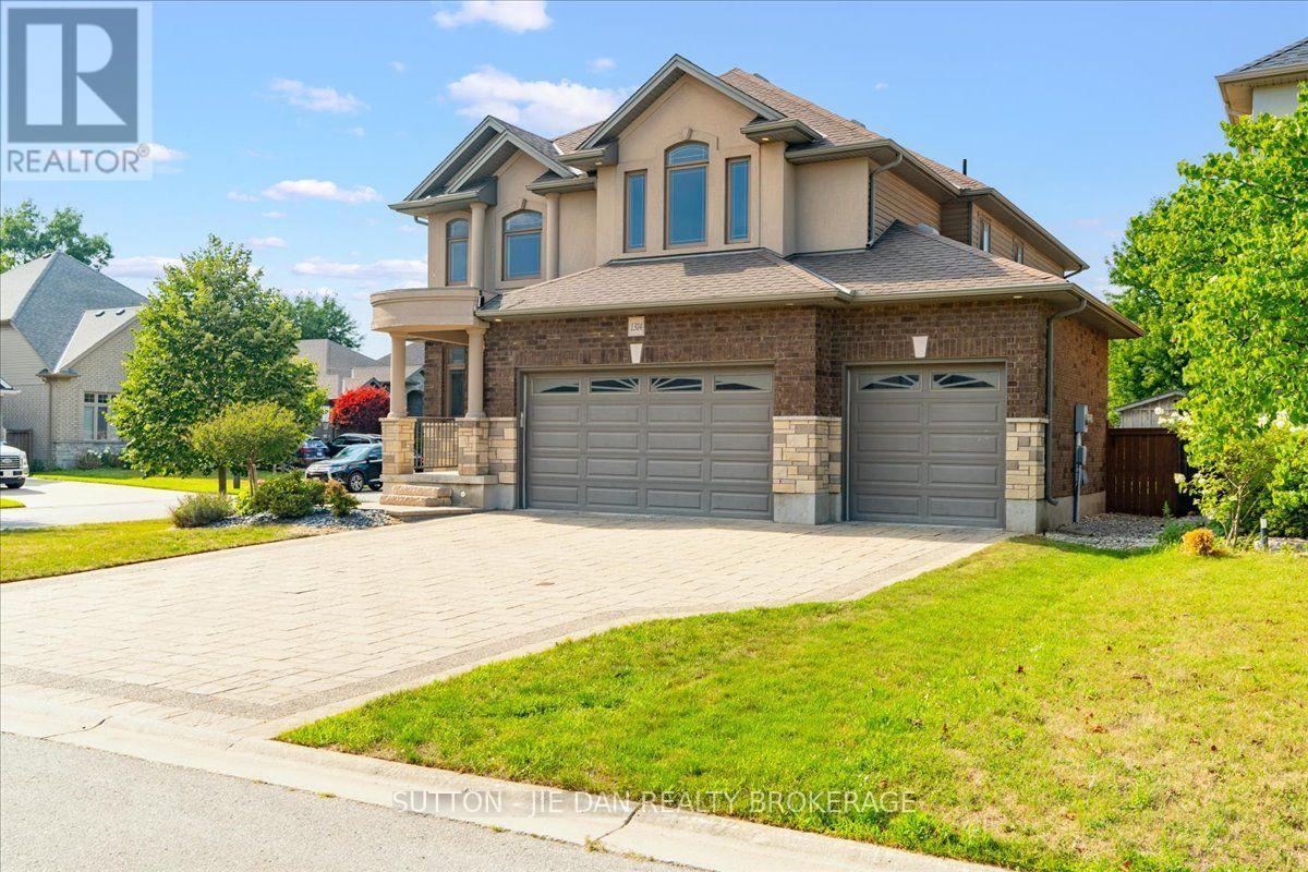 1304 Eagletrace Drive, London North, Ontario  N6G 0E9 - Photo 2 - X13649392
