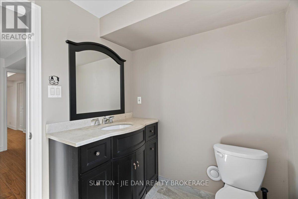 1304 Eagletrace Drive, London North, Ontario  N6G 0E9 - Photo 32 - X13649392