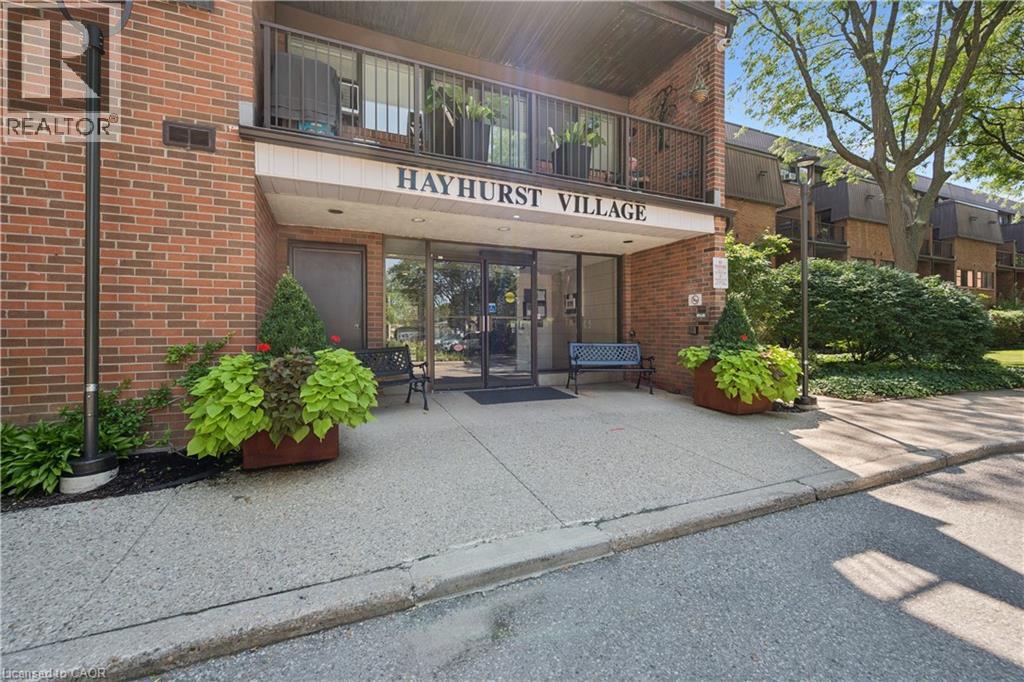 36 Hayhurst Road Unit# 329, Brantford, Ontario  N3R 5Y9 - Photo 2 - 40852462