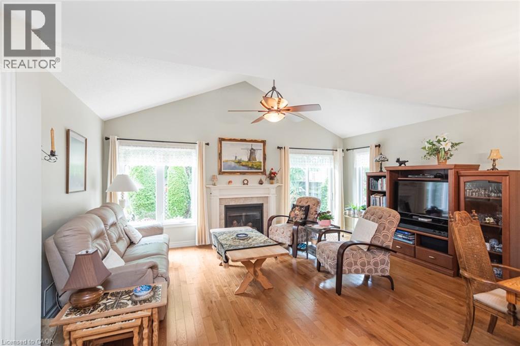 80 Vinifera Drive, Grimsby, Ontario  L3M 5S6 - Photo 6 - 40852980