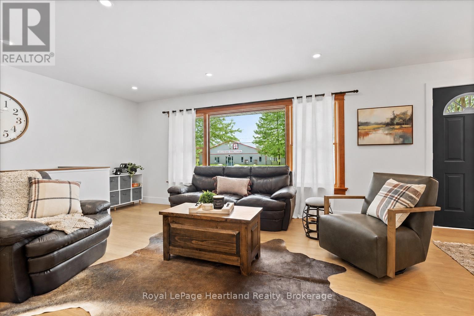 77 Chalk Street N, Huron East, Ontario  N0K 1W0 - Photo 11 - X13413782