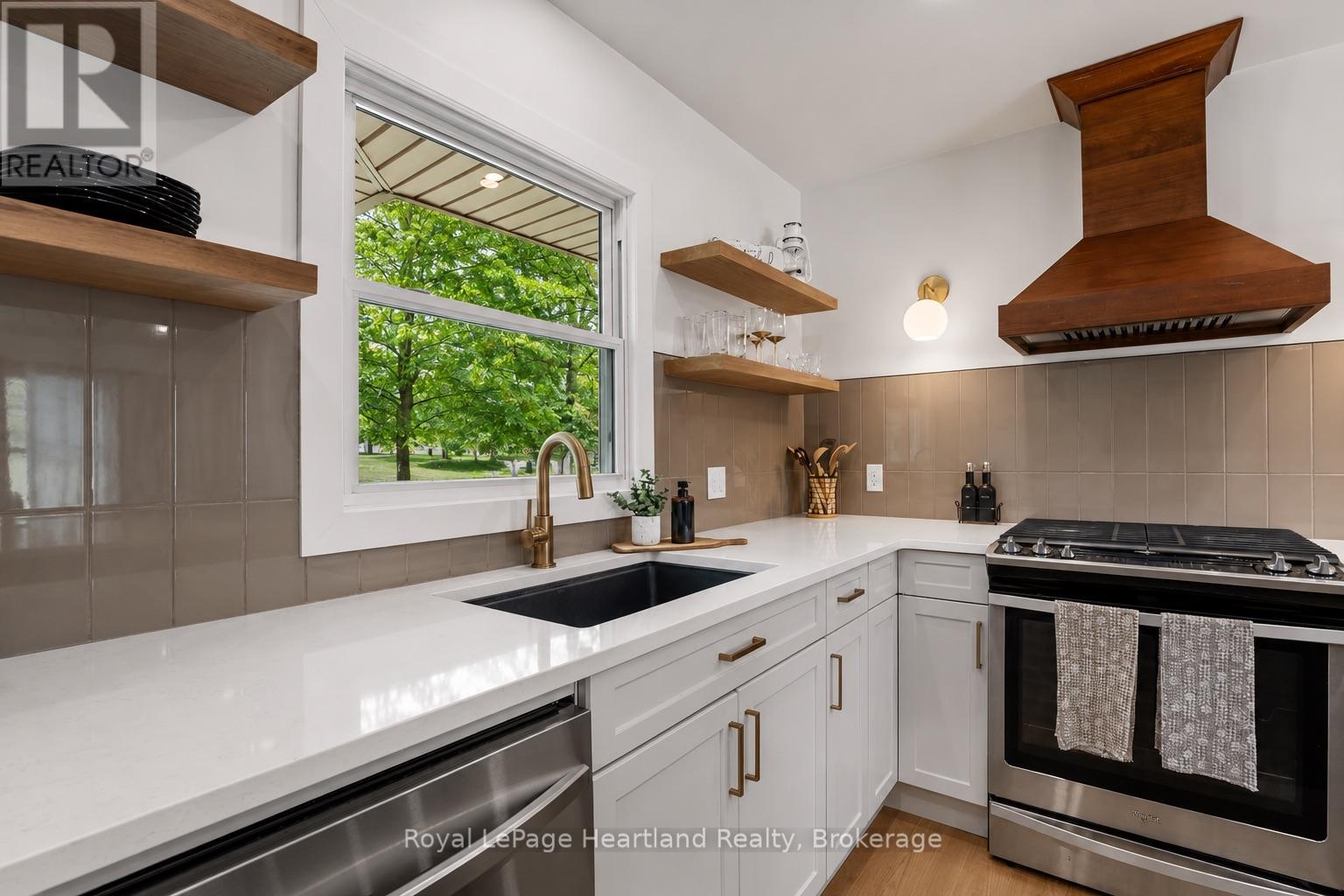77 Chalk Street N, Huron East, Ontario  N0K 1W0 - Photo 8 - X13413782
