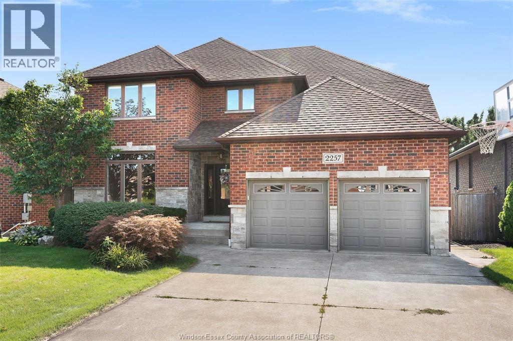MLS# 26019166: 2257 ASKIN, Windsor, Canada