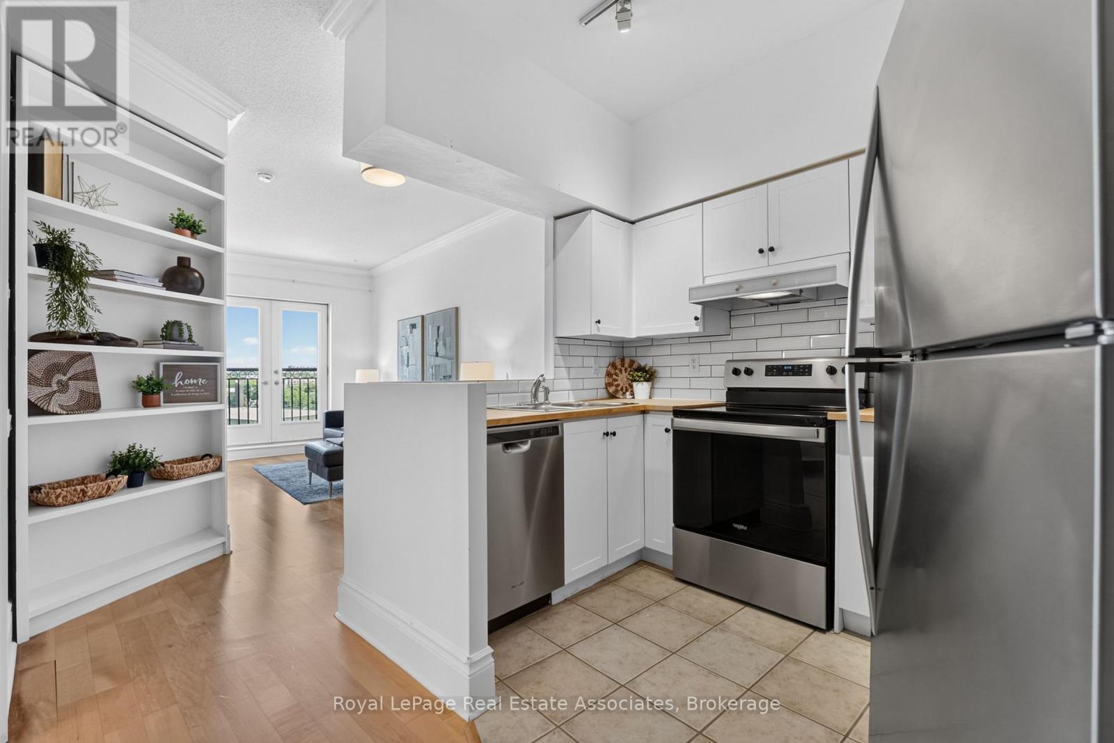 1006 - 115 Richmond Street E, Toronto, Ontario  M5C 3H6 - Photo 2 - C13645826