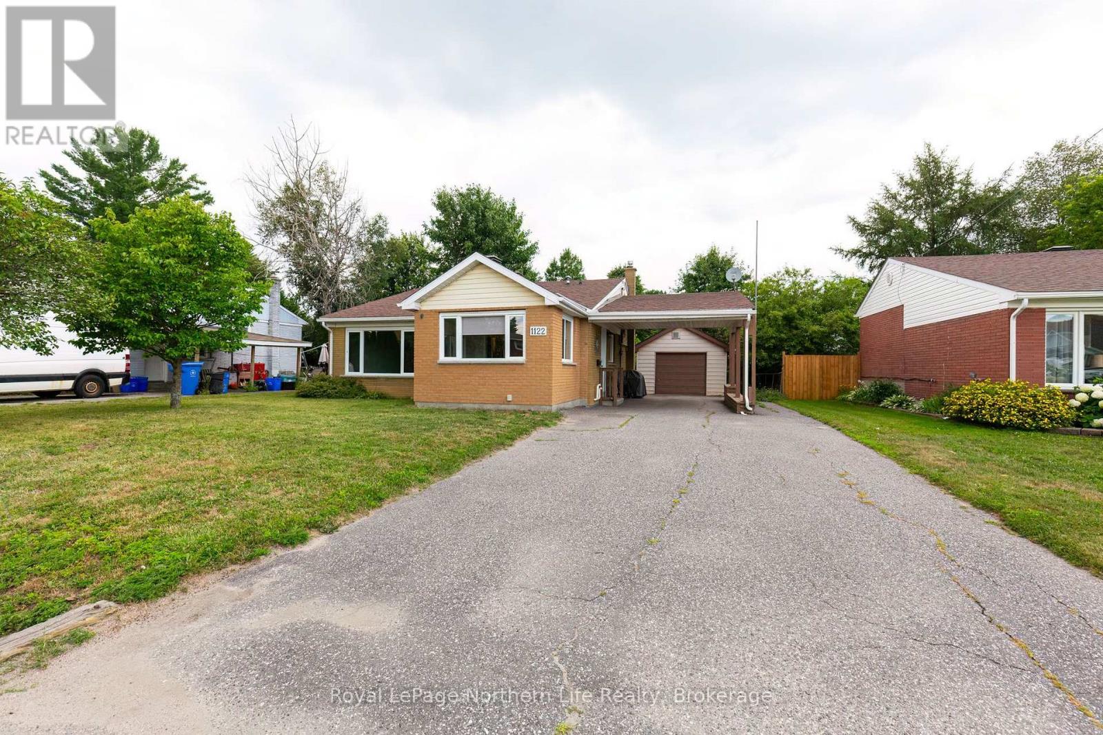 1122 Athlone Street, North Bay, Ontario  P1B 5C1 - Photo 2 - X13649416