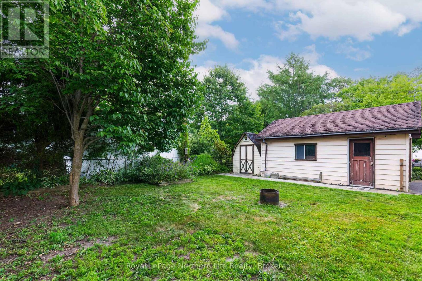 1122 Athlone Street, North Bay, Ontario  P1B 5C1 - Photo 5 - X13649416