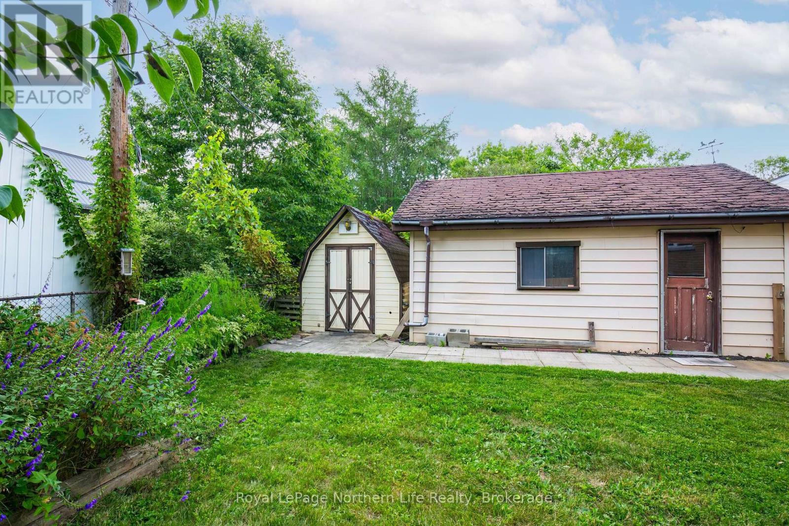 1122 Athlone Street, North Bay, Ontario  P1B 5C1 - Photo 6 - X13649416