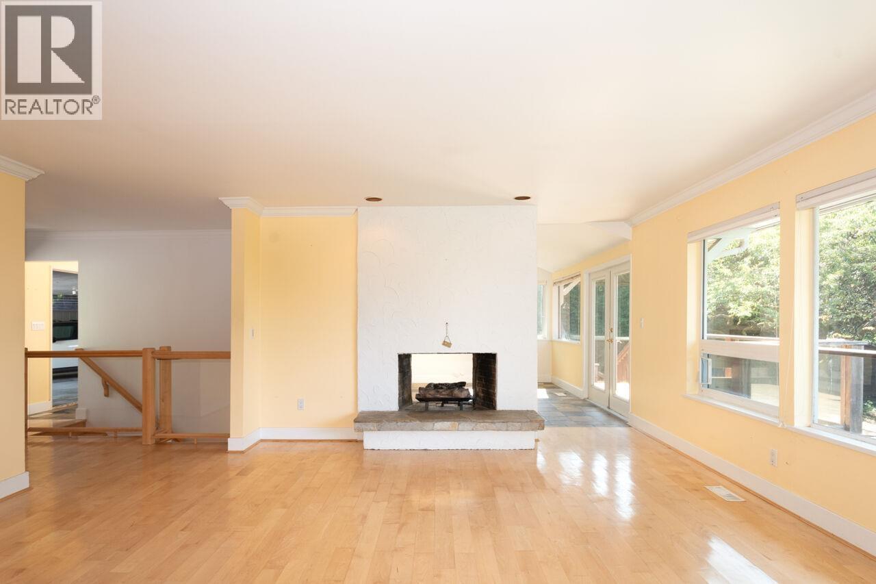 545 E Kings Road, North Vancouver, British Columbia  V7N 1J2 - Photo 7 - R3153650