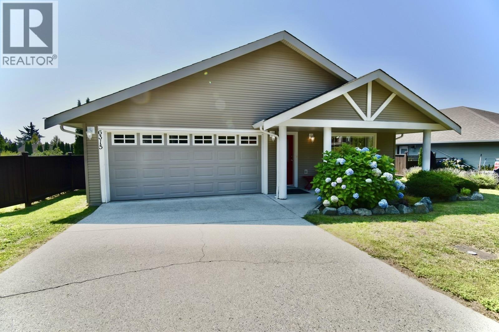 6315 TOWER ROAD, Sechelt, British Columbia