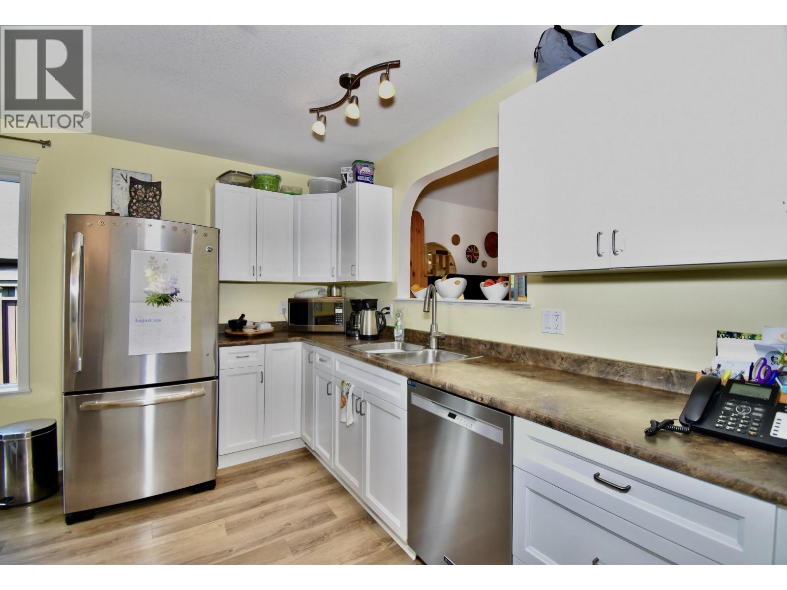 6315 Tower Road, Sechelt, British Columbia  V7Z 0T7 - Photo 13 - R3153651