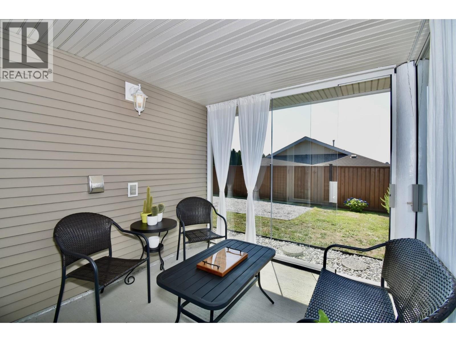 6315 Tower Road, Sechelt, British Columbia  V7Z 0T7 - Photo 18 - R3153651