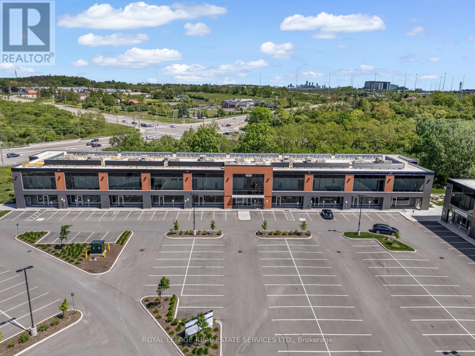 206 - 1939 IRONOAK WAY, Oakville, Ontario