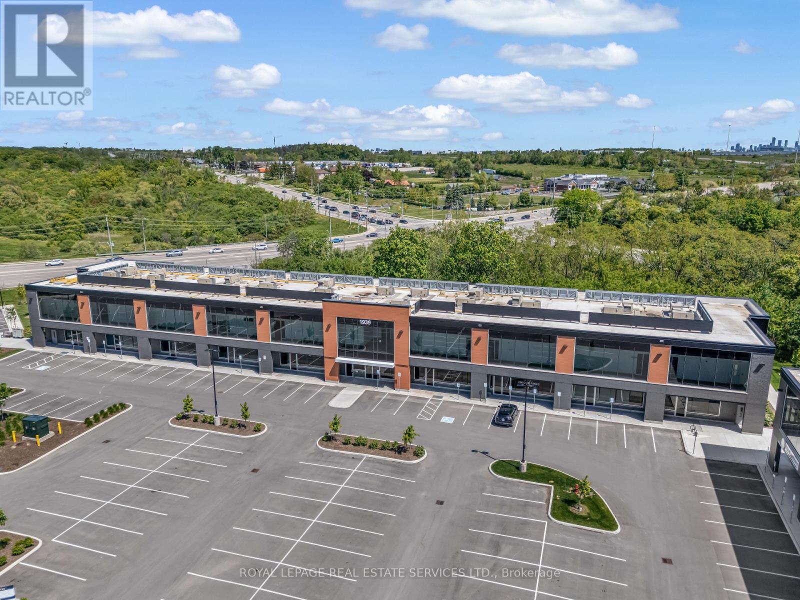 206 - 1939 Ironoak Way, Oakville, Ontario  L6H 0N1 - Photo 3 - W13245576