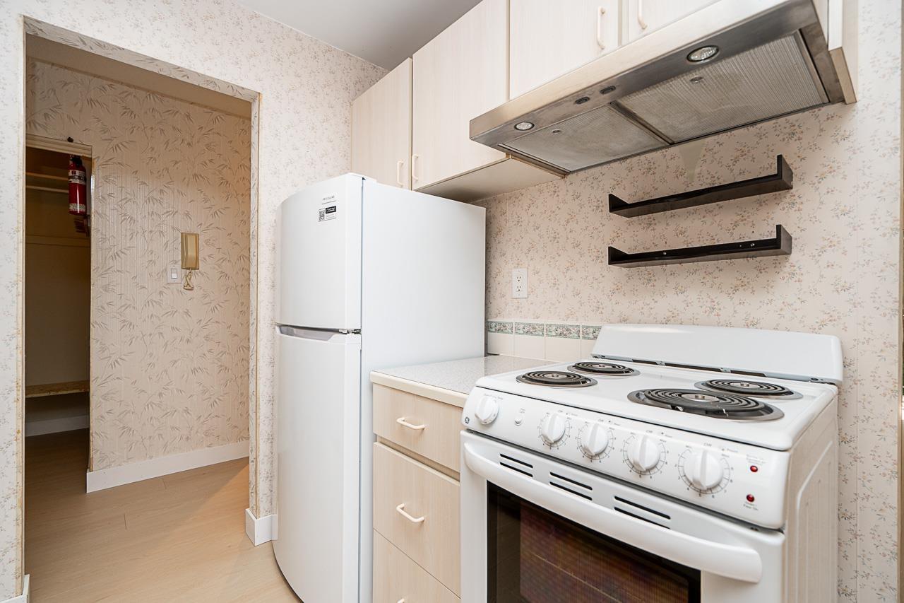 208 15020 North Bluff Road, White Rock, British Columbia  V4B 5A4 - Photo 14 - R3153458