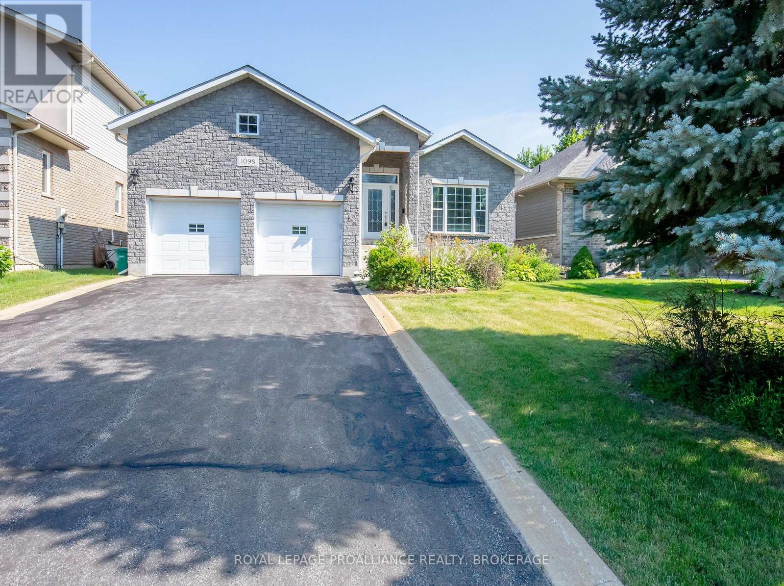 1098 COVERDALE DRIVE, Kingston, Ontario