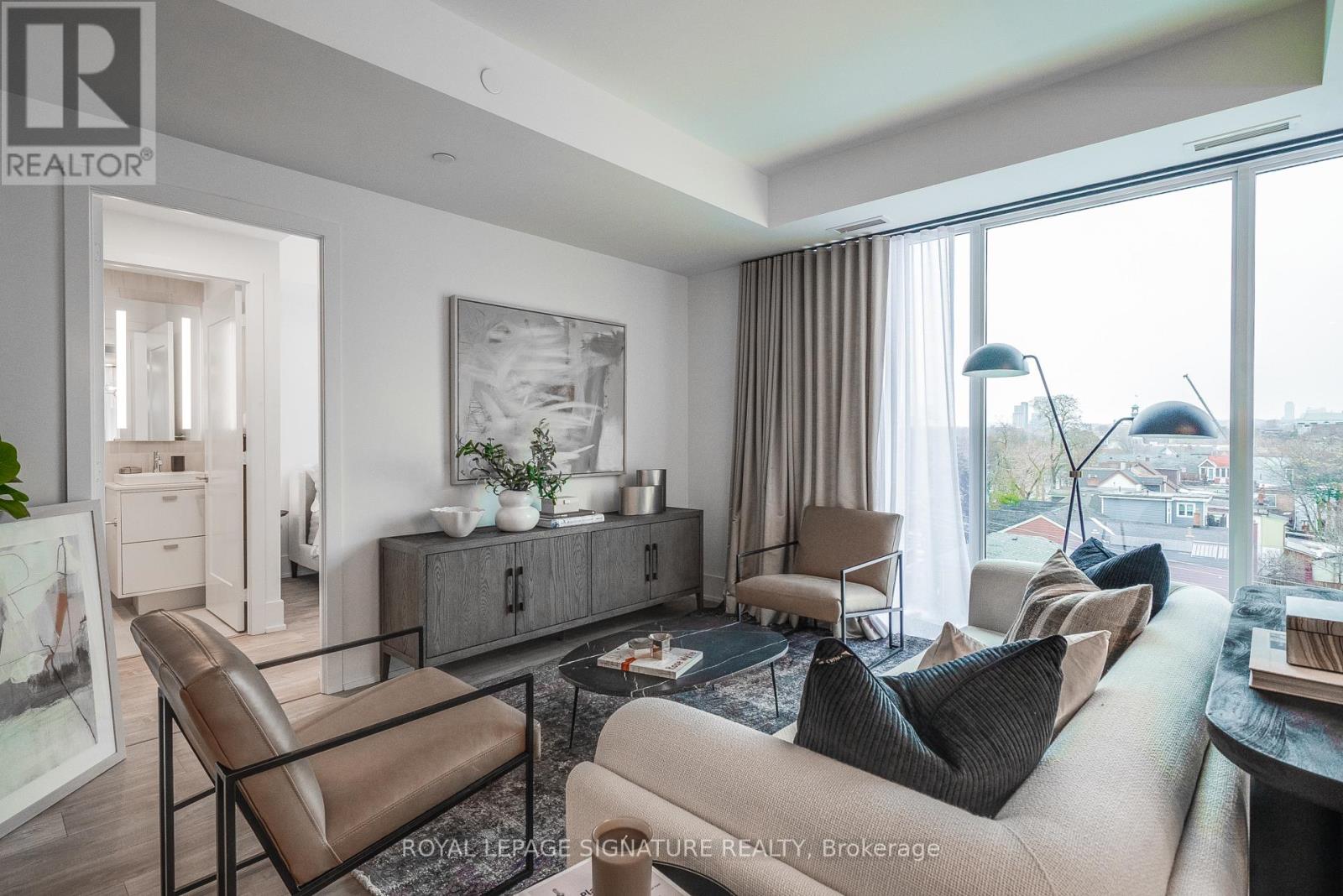 613 - 115 Denison Avenue, Toronto, Ontario  M5T 2N1 - Photo 3 - C13649414