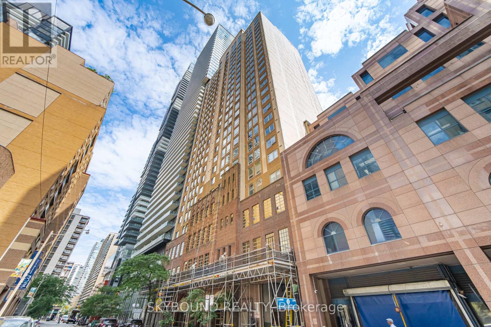 1605 - 25 Grenville Street, Toronto, Ontario  M4Y 2X5 - Photo 32 - C13649466