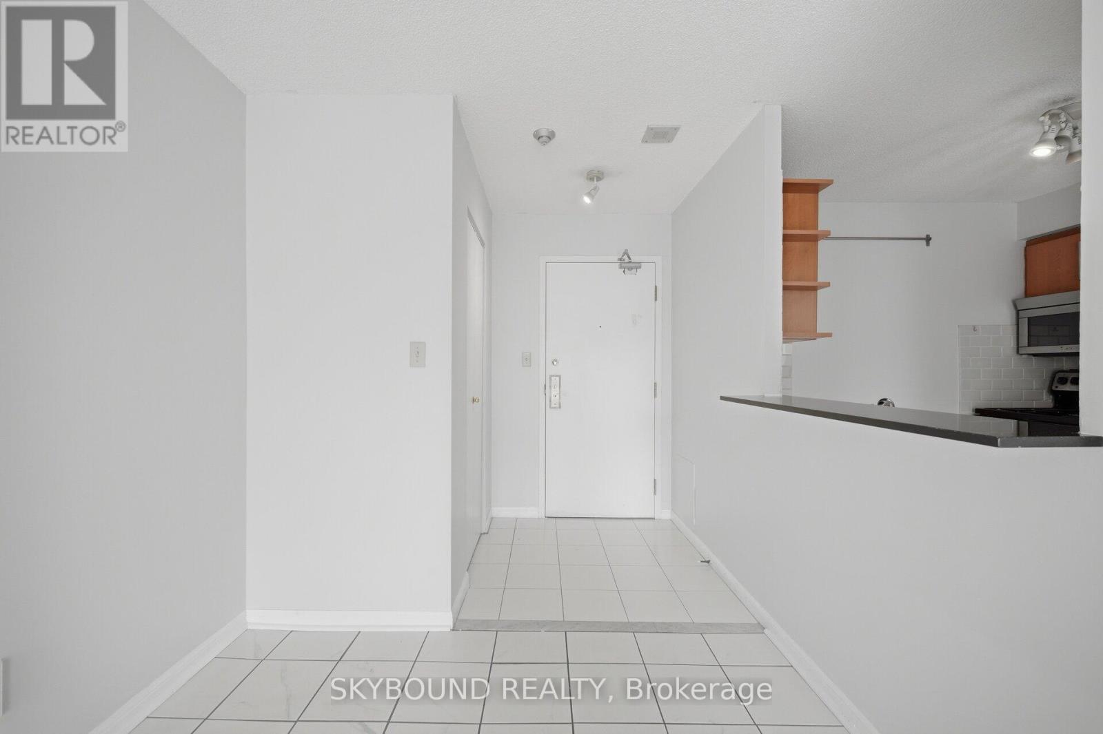1605 - 25 Grenville Street, Toronto, Ontario  M4Y 2X5 - Photo 7 - C13649466