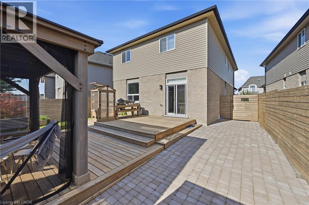 41 Aquasanta Crescent, Hamilton, Ontario  L9B 0H8 - Photo 37 - 40853533