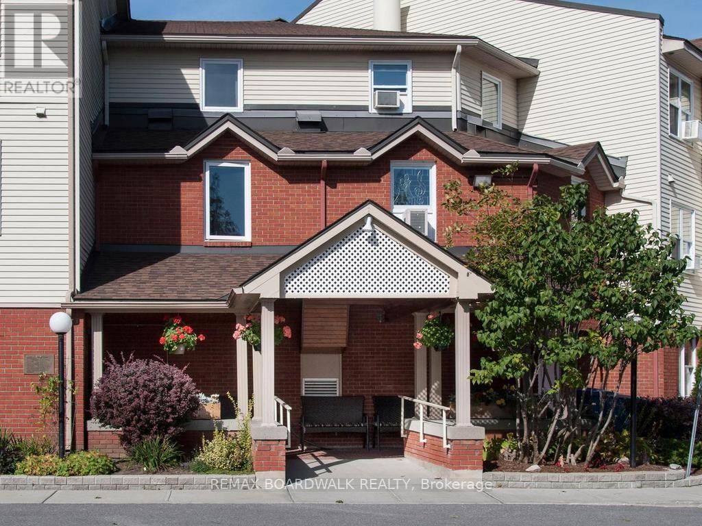339 - 848 Seyton Drive, Ottawa, Ontario  K2H 9G6 - Photo 2 - X13649460