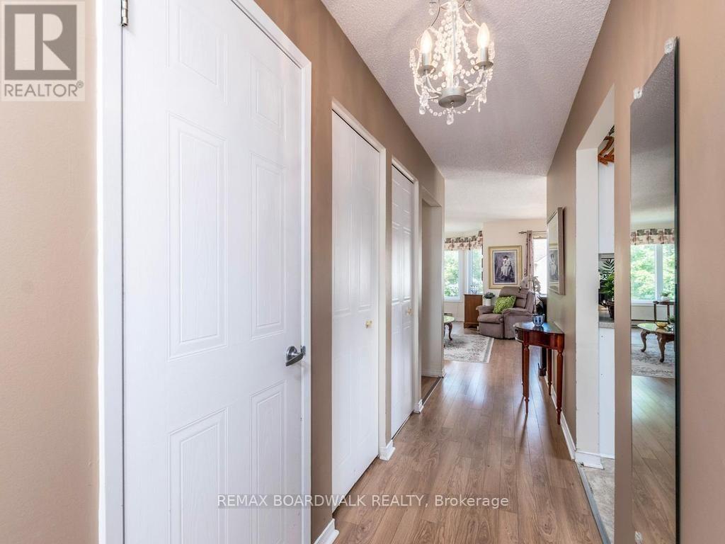 339 - 848 Seyton Drive, Ottawa, Ontario  K2H 9G6 - Photo 5 - X13649460