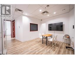208 - 86 RINGWOOD DRIVE, Whitchurch-Stouffville, Ontario