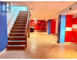 3052 DUNDAS STREET W, Toronto, Ontario