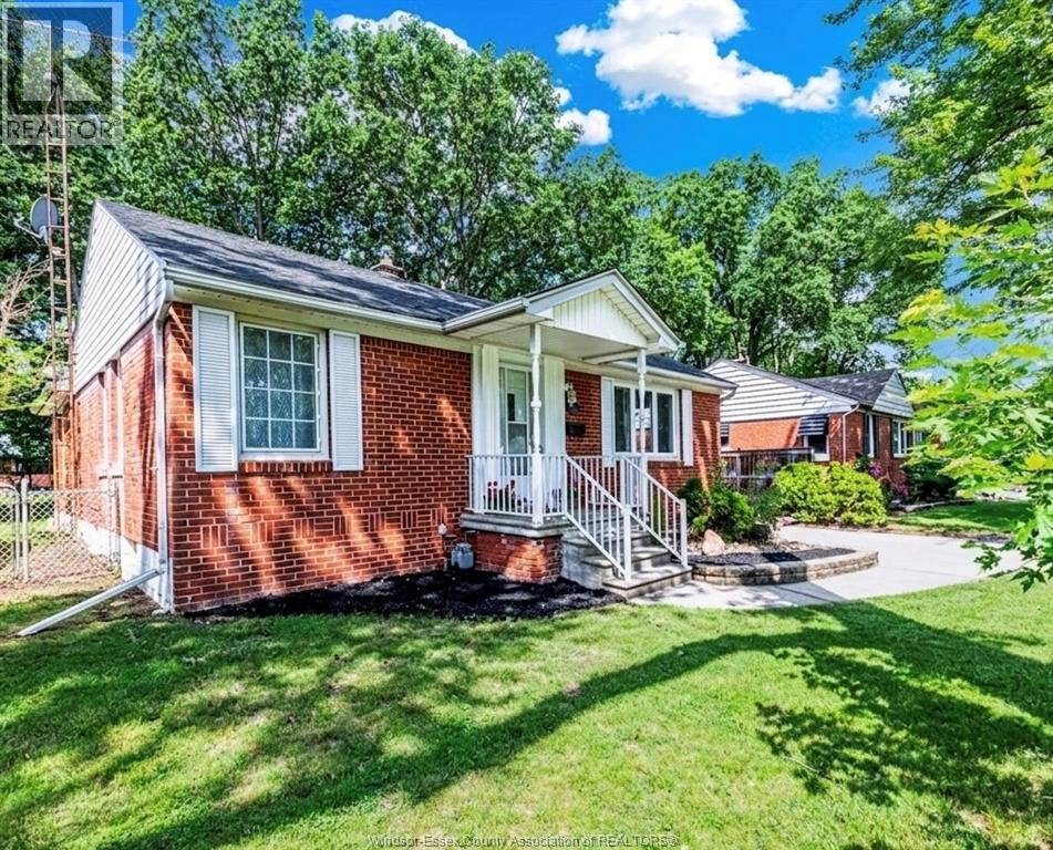 3365 Curry Avenue, Windsor, Ontario  N9E 2T4 - Photo 3 - 26019079