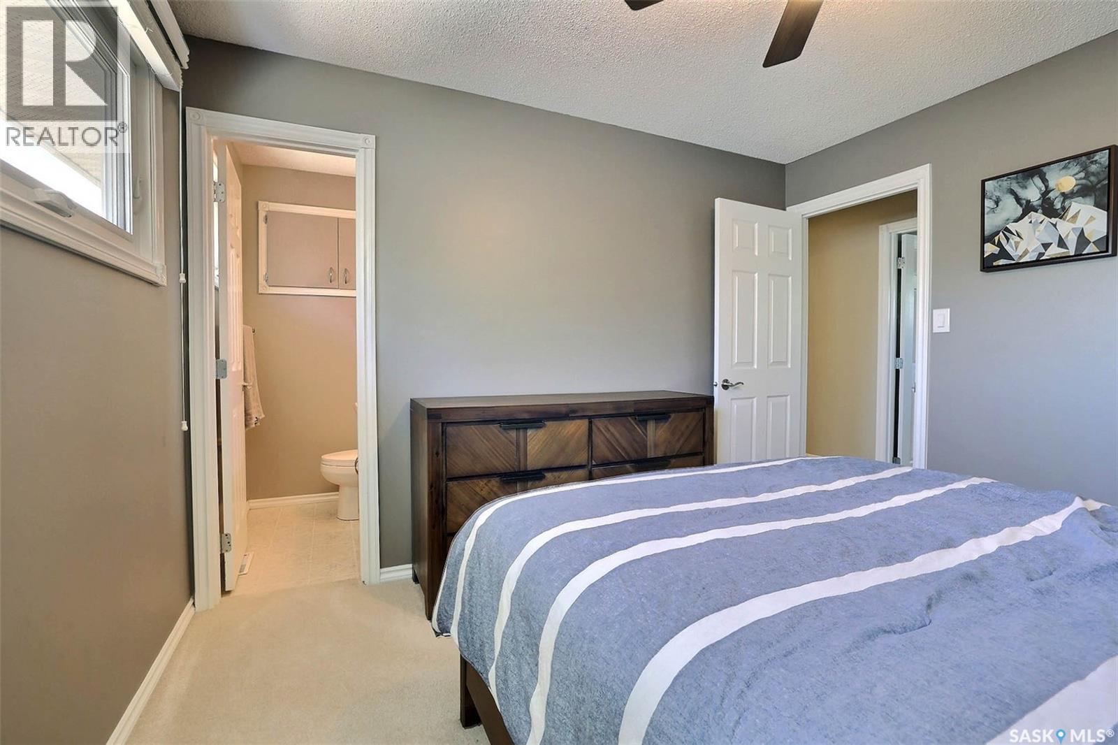 275 Rodenbush Drive, Regina, Saskatchewan  S4R 6X1 - Photo 18 - SK044852
