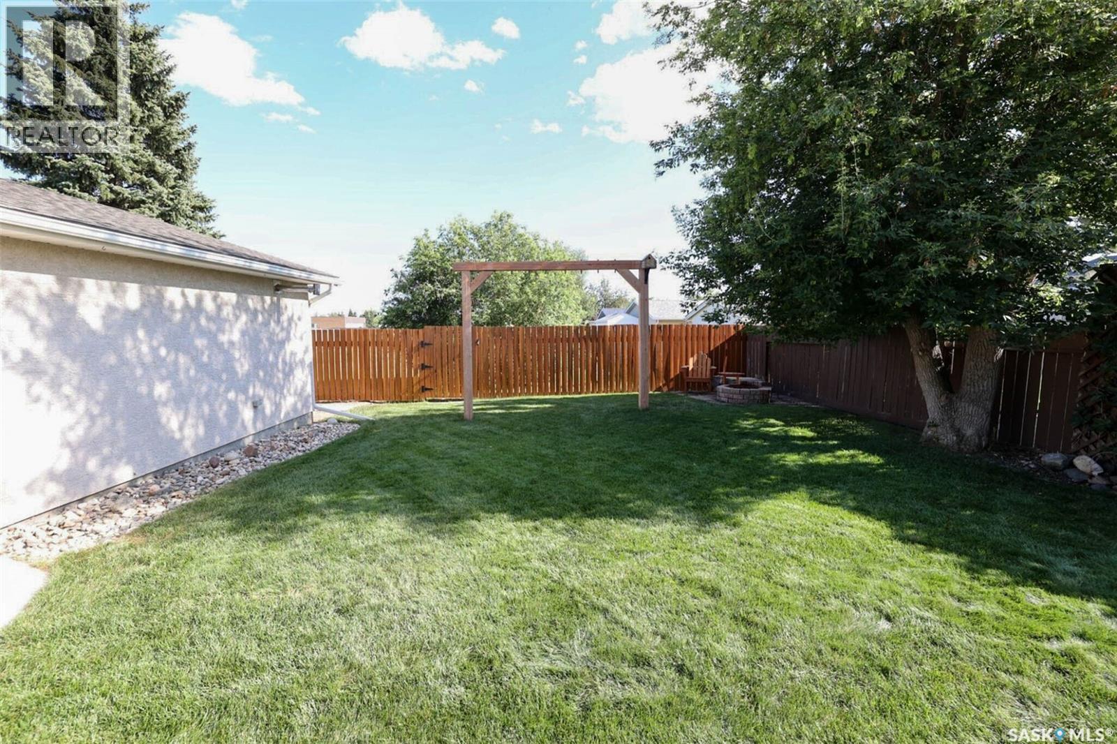 275 Rodenbush Drive, Regina, Saskatchewan  S4R 6X1 - Photo 37 - SK044852