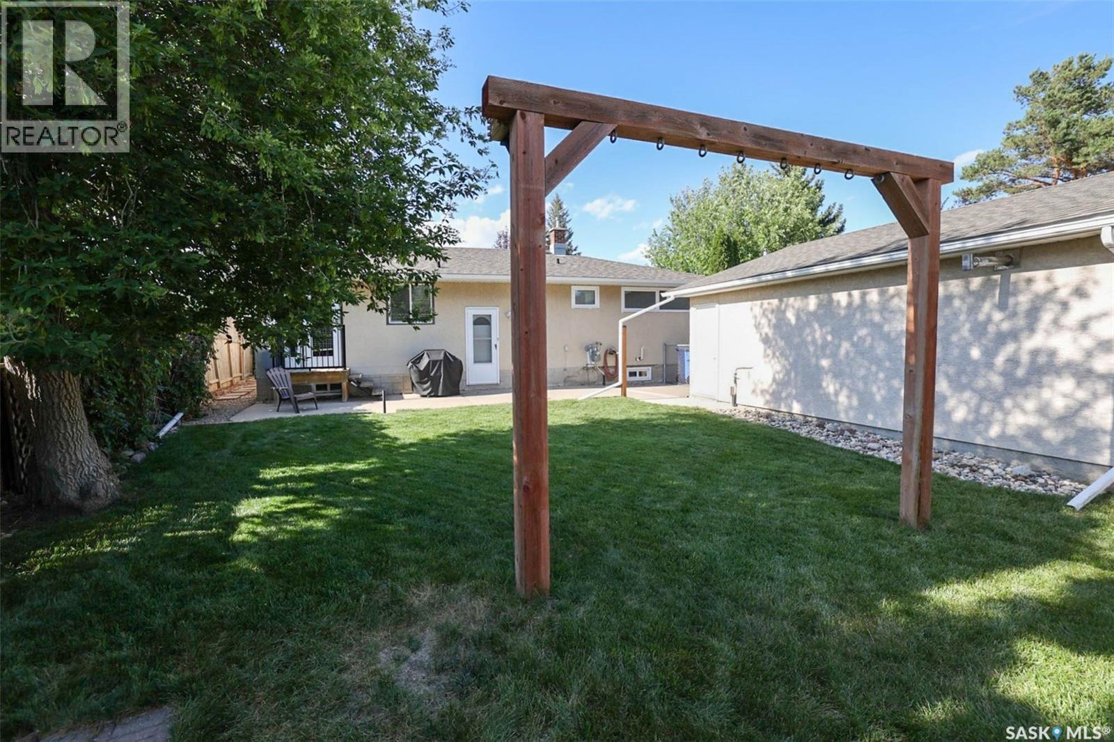 275 Rodenbush Drive, Regina, Saskatchewan  S4R 6X1 - Photo 41 - SK044852