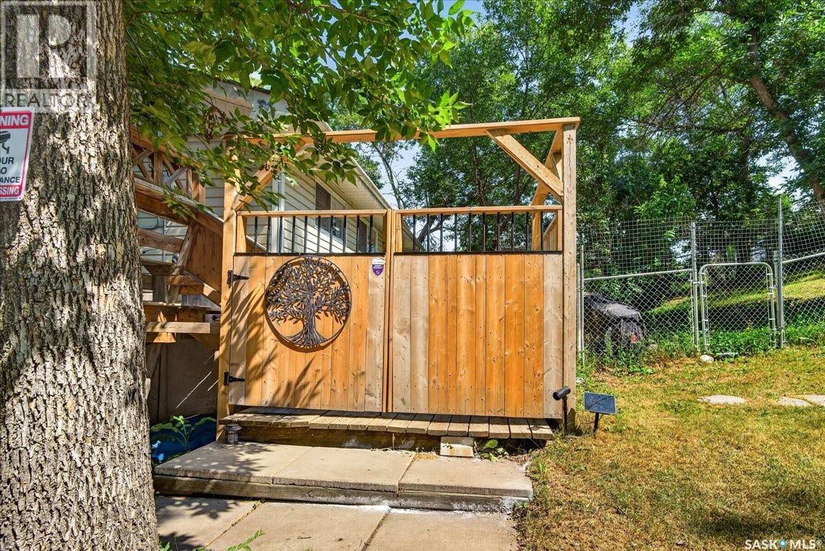 459 5th Street E, Regina Beach, Saskatchewan  S0G 4C0 - Photo 39 - SK044705
