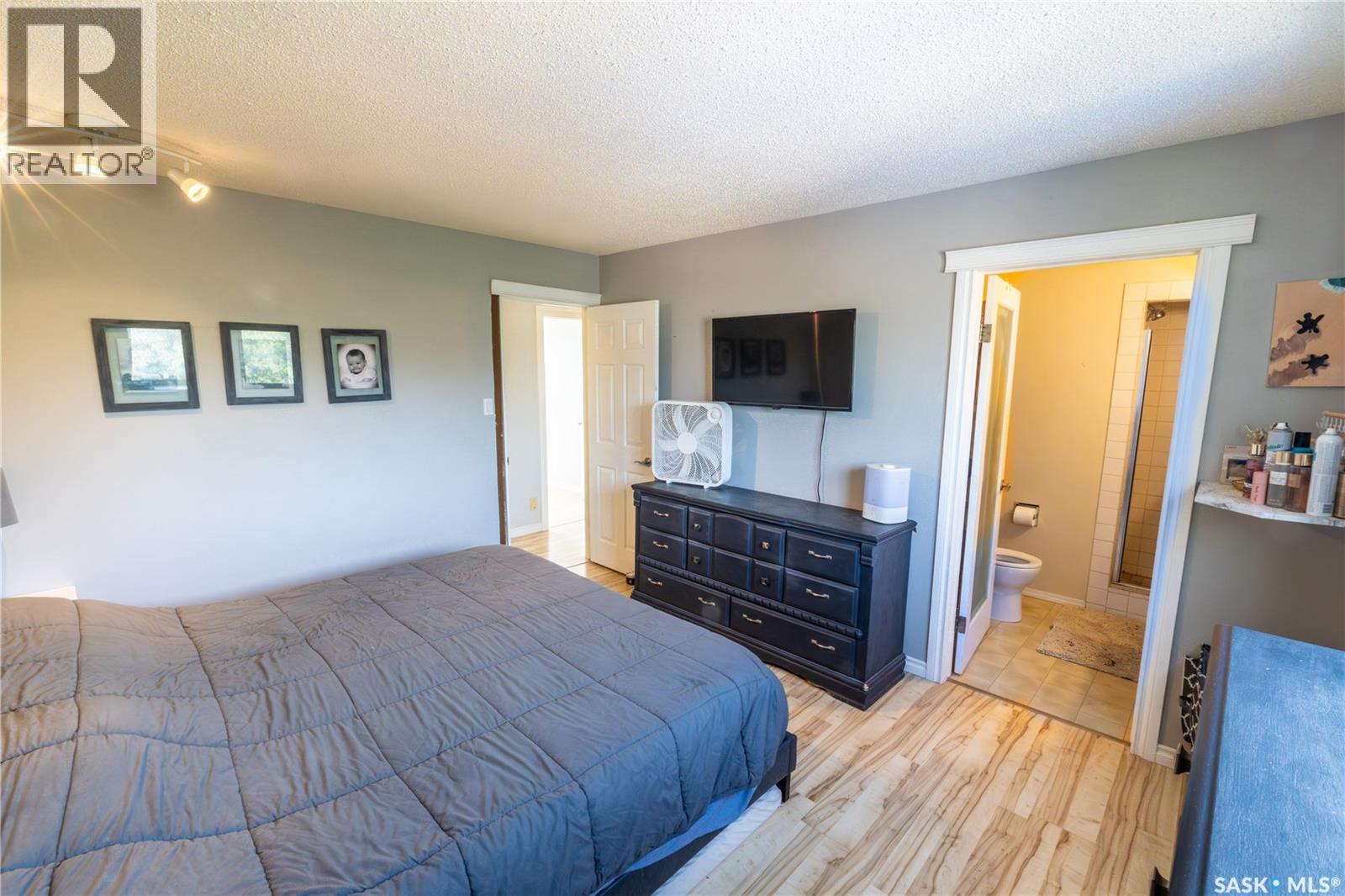 1259 Maybery Crescent, Moose Jaw, Saskatchewan  S6H 6X7 - Photo 21 - SK044648