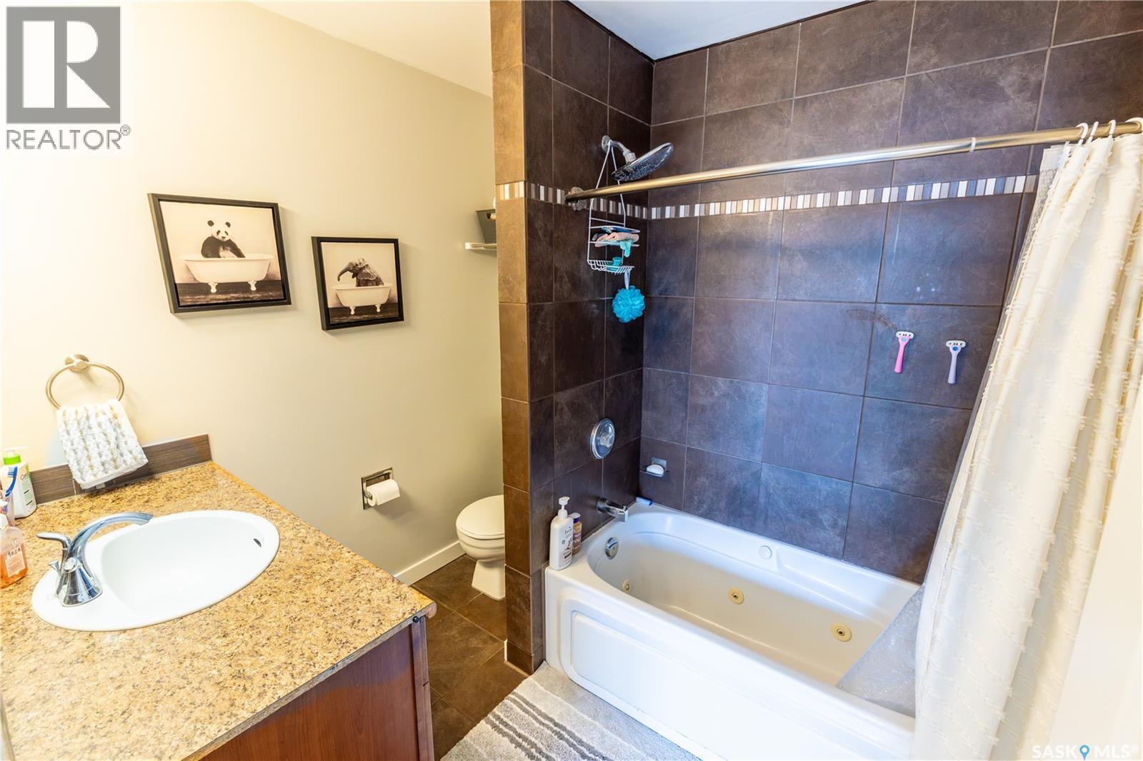 1259 Maybery Crescent, Moose Jaw, Saskatchewan  S6H 6X7 - Photo 28 - SK044648