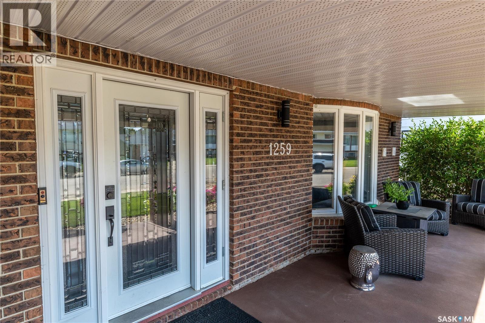 1259 Maybery Crescent, Moose Jaw, Saskatchewan  S6H 6X7 - Photo 4 - SK044648
