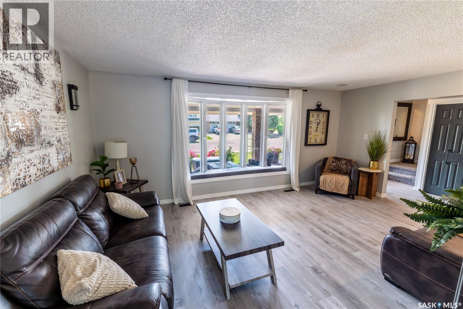 1259 Maybery Crescent, Moose Jaw, Saskatchewan  S6H 6X7 - Photo 7 - SK044648