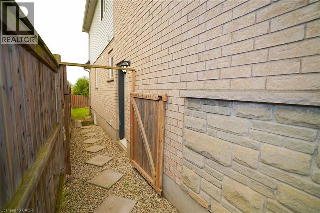 18 Heritage Drive, Guelph, Ontario  N1G 0B2 - Photo 44 - 40848874