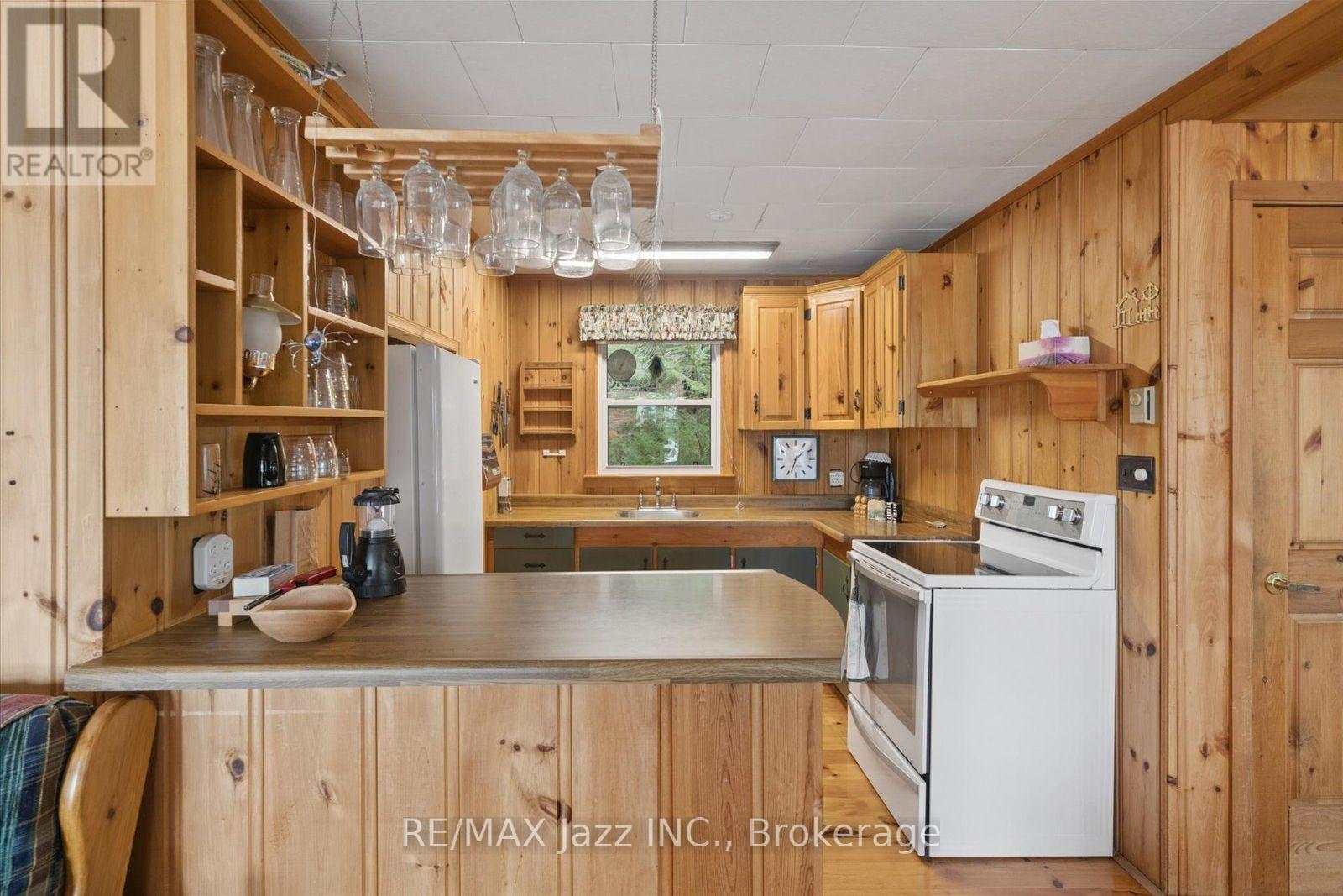 1022 Two Dogs Lane, Algonquin Highlands, Ontario  K0M 1J2 - Photo 10 - X13617948