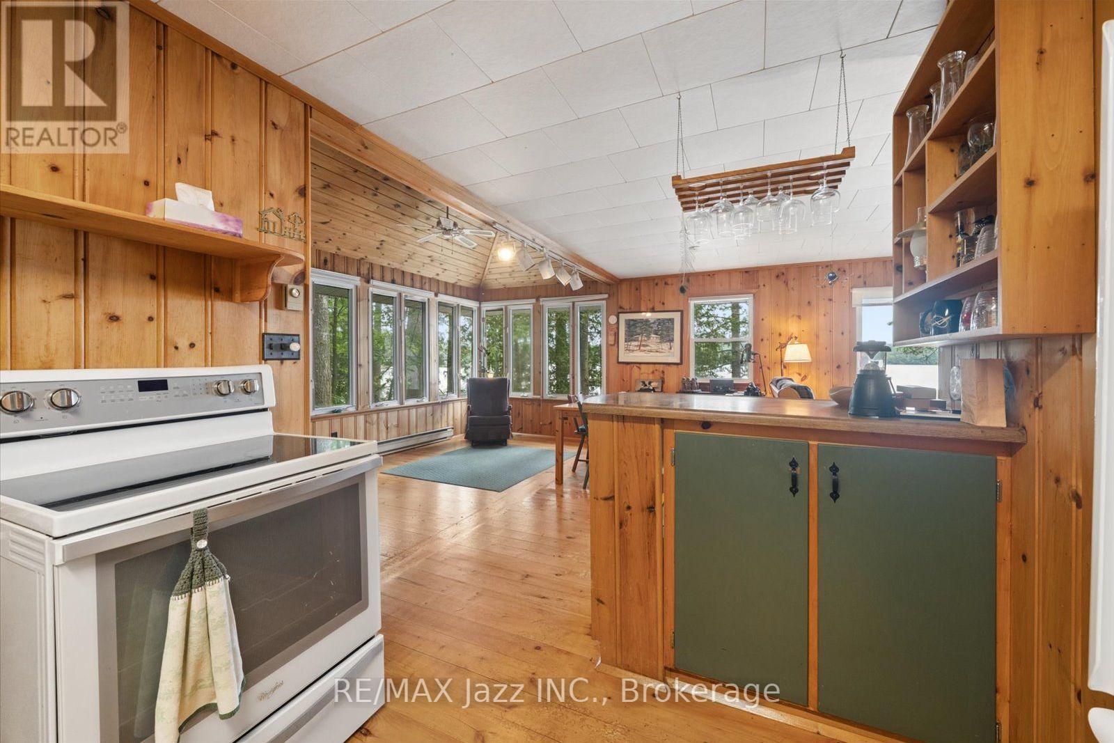 1022 Two Dogs Lane, Algonquin Highlands, Ontario  K0M 1J2 - Photo 12 - X13617948