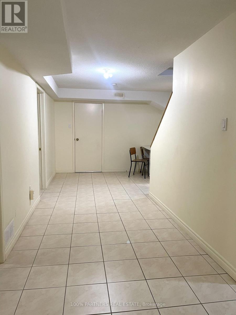 Whole Basement - 23 Vickers Road, Markham, Ontario  L3R 6S7 - Photo 11 - N13591326