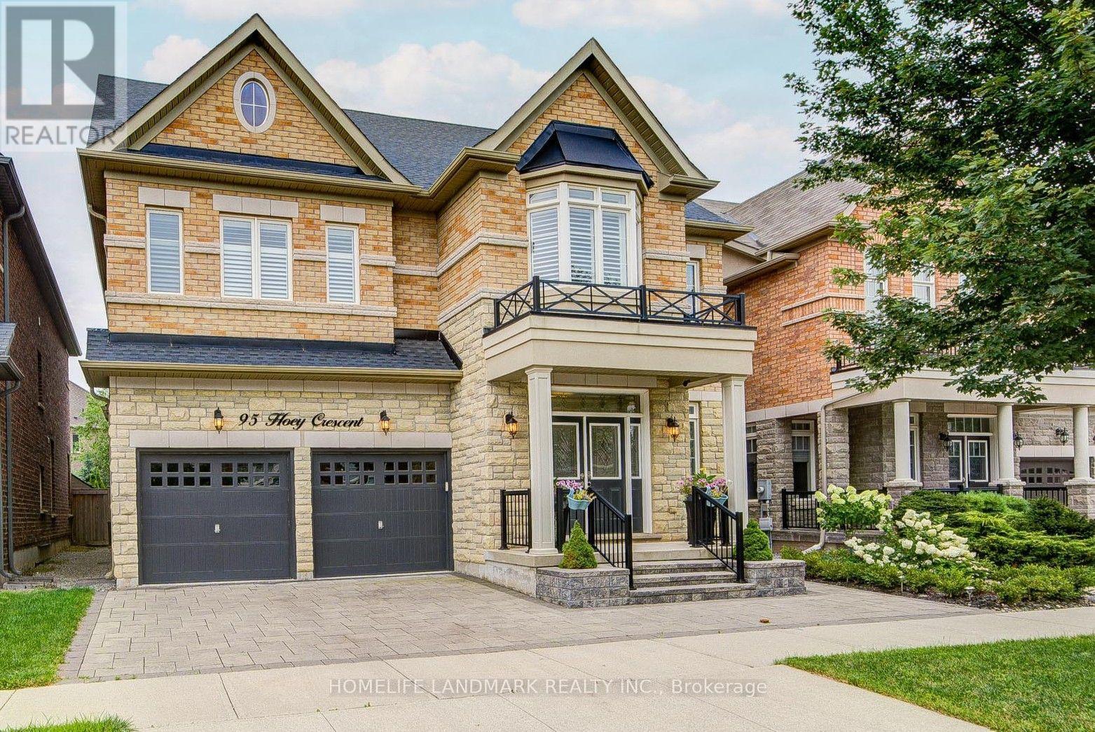 95 HOEY CRESCENT, Oakville, Ontario
